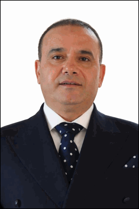 ياسر عرفة
